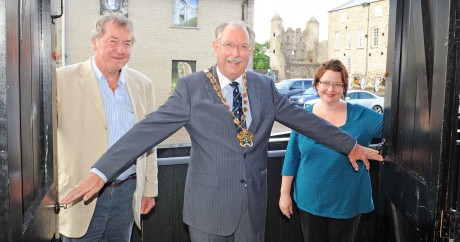 Alex Baird Chairman of Fermanagh District Council  opening the doors of one of the buildings in the Enniskillen castle which is to be restored and refurbished  through the Lottery Heritage gateway project. Also in the photograph are, Peter Duffy, Cahirman of the Association of the Friends of the Fermanagh County Museum and Sarah Hughes Manager County Museums 