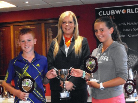 unior ekn Ross McMaster and Laura Griffin  U15 mixed doubles winners