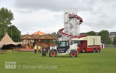 Council workers put the final touches to the Festival Lough Erne site at the Broadmeadow, Enniskillen    RMGFH11