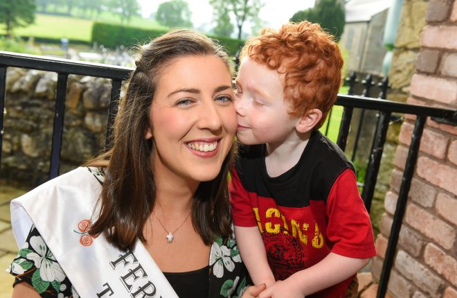 Fermanagh Rose, Mairead McHugh, gets a kiss from her nephew Darragh Connolly    RMG54